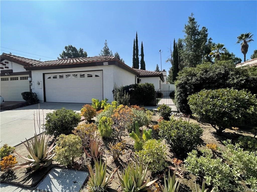 2668 Hacienda, Duarte