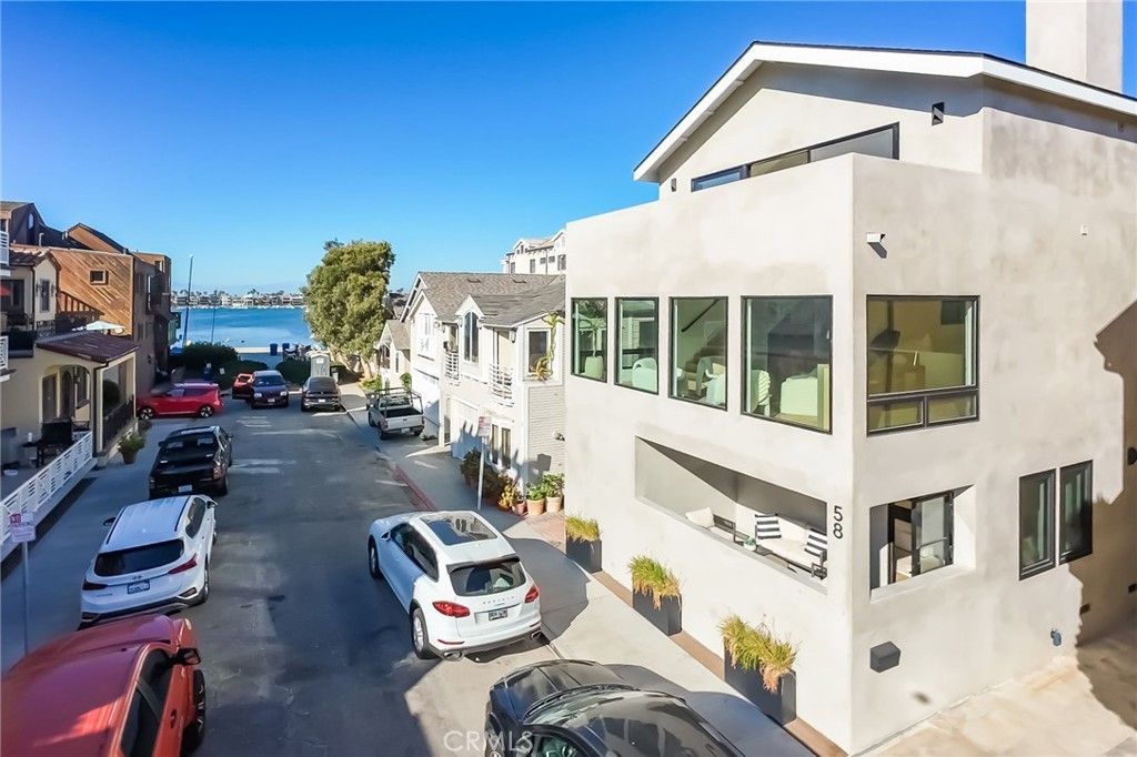 58 66th, Long Beach