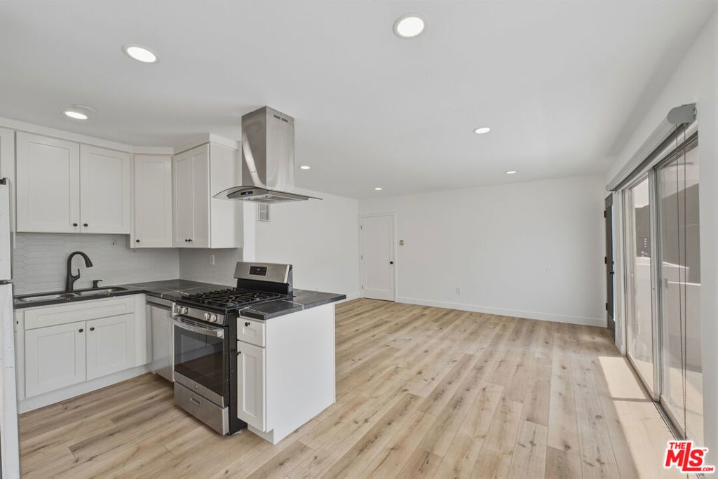 929 N Stanley Avenue # 3, West Hollywood