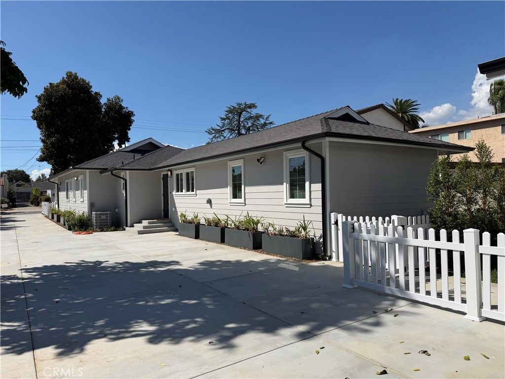 188 S Meridith, Pasadena