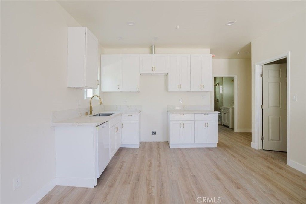 5426 Sale Avenue, Woodland Hills