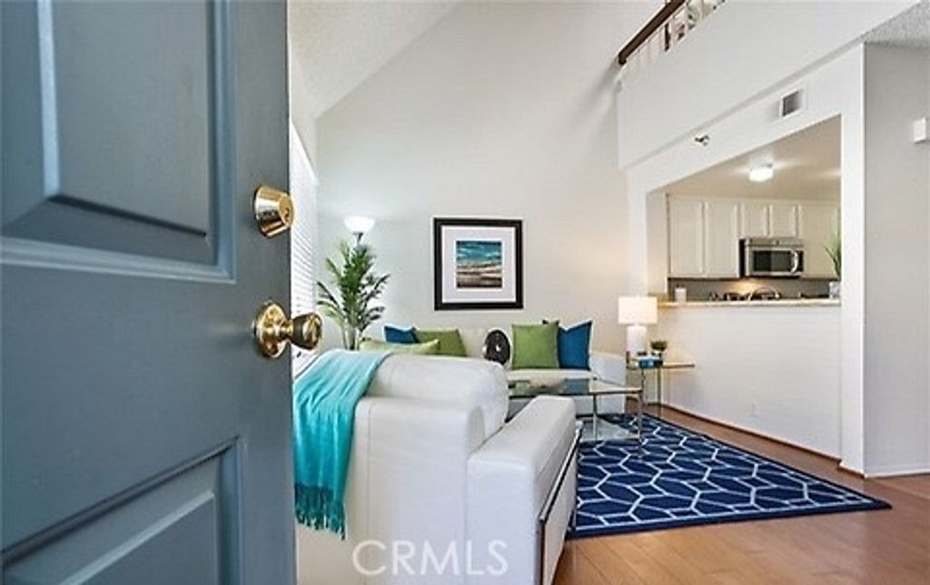 720 W 4th St # 416, Long Beach