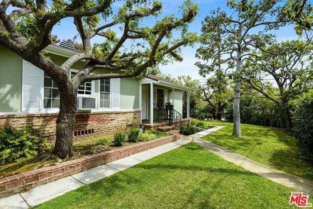650 Lorna Lane, Los Angeles