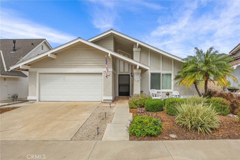 9 Tory, Irvine