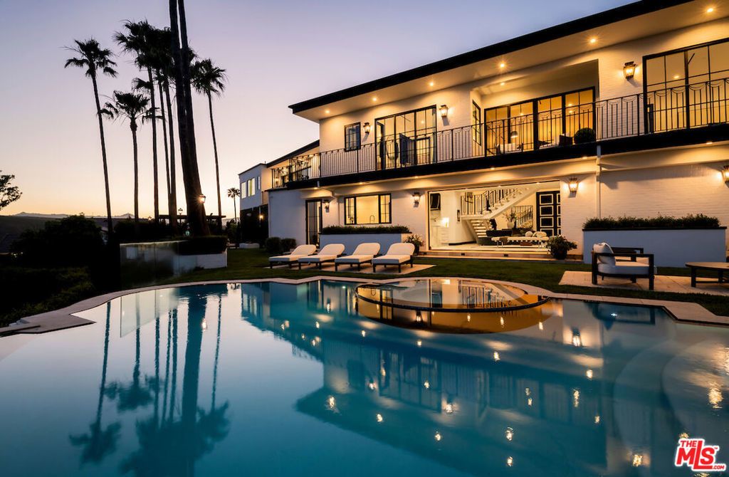 10932 Savona Road, Los Angeles