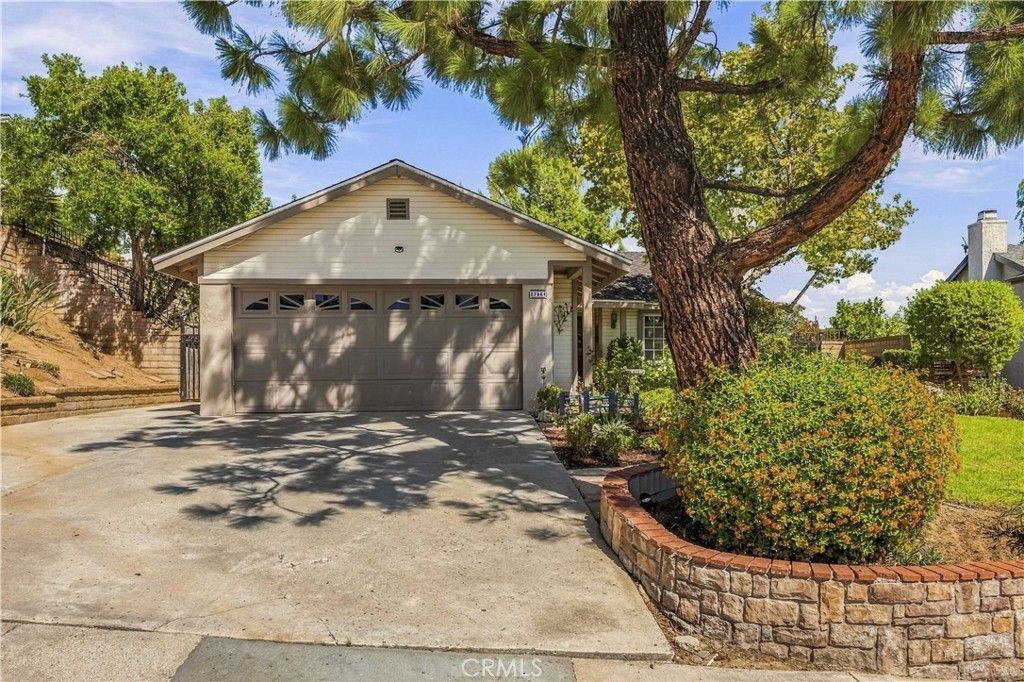 27964 Redwood Glen Road, Valencia