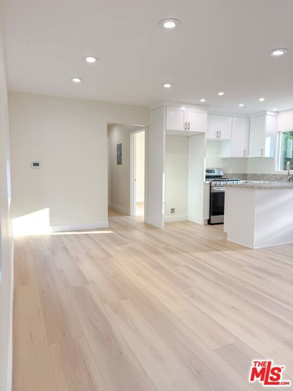 326 E Randolph Street # A, Glendale