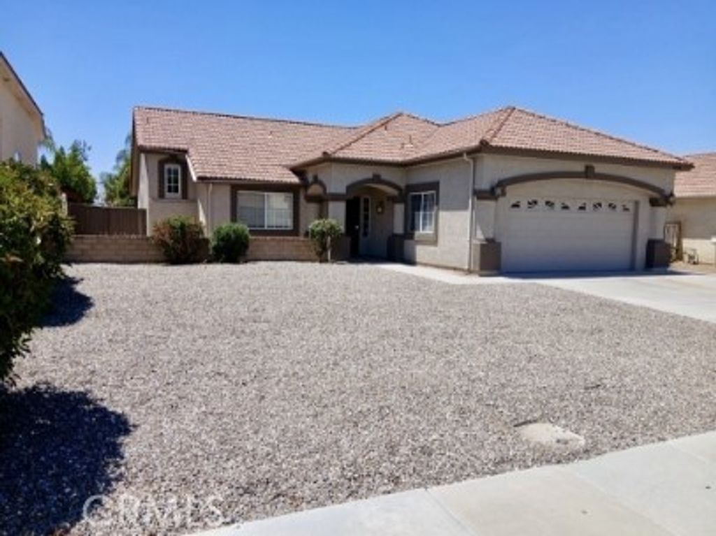 1050 Falcon Court, San Jacinto