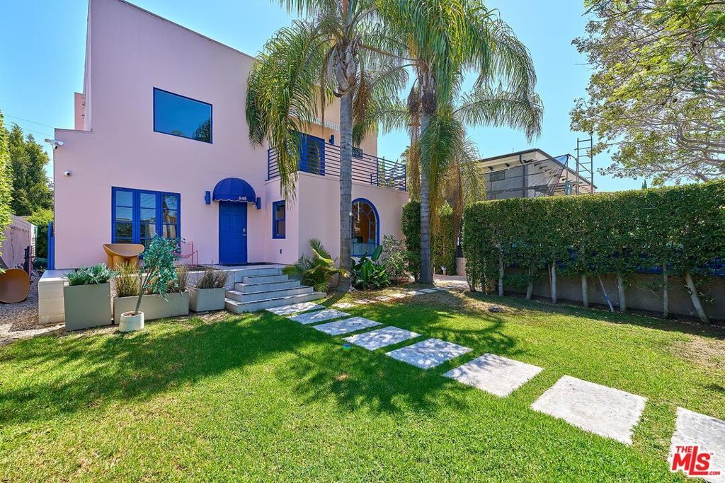 848 N Las Palmas Avenue, Los Angeles