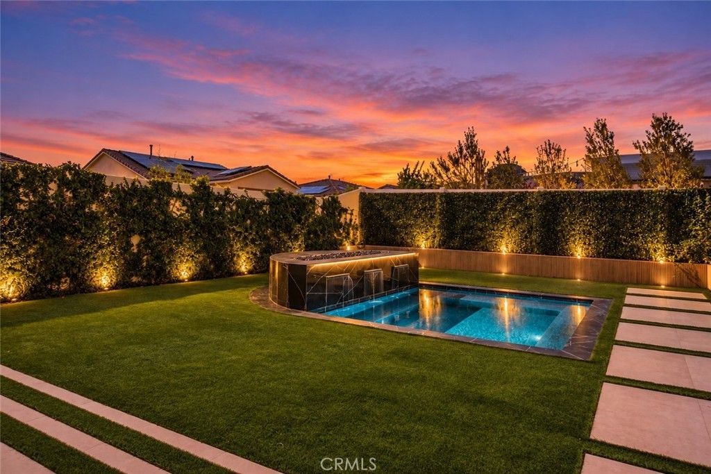 28527 Songbird Way, Saugus
