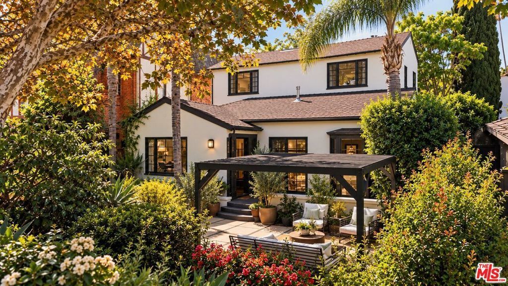 1207 S Orange Drive, Los Angeles