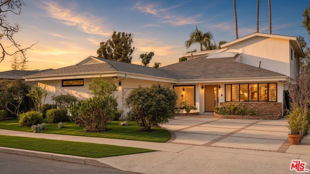 2407 Guthrie Drive, Los Angeles
