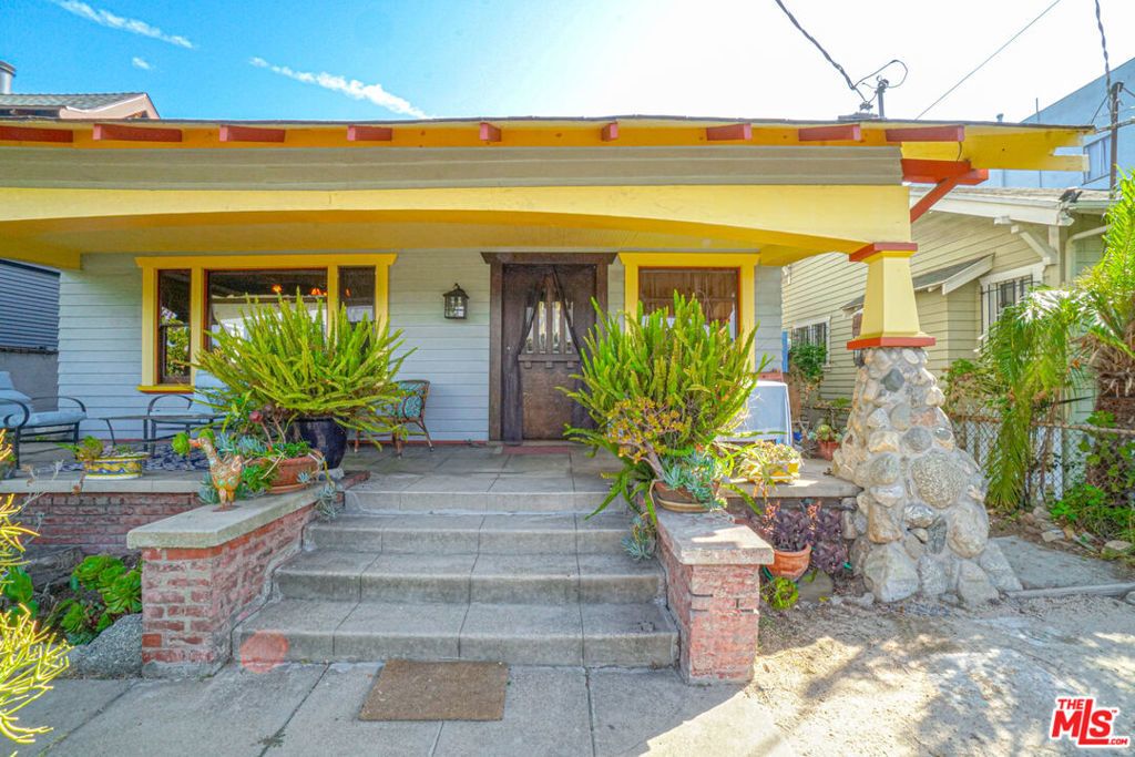 2230 Inez Street, Los Angeles