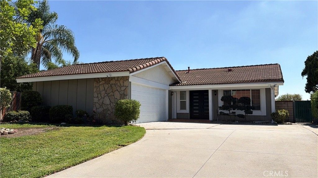 23426 Clayhorn, Diamond Bar