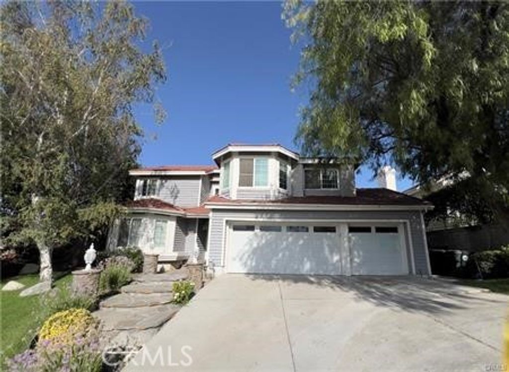 23444 Darcy, Newhall