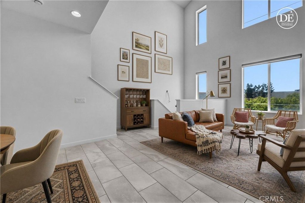 83 Waldorf, Irvine