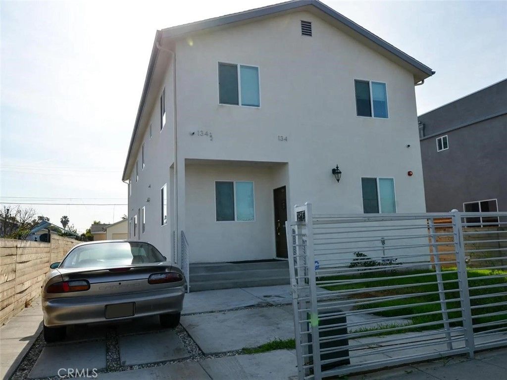 134 E 104th, Los Angeles