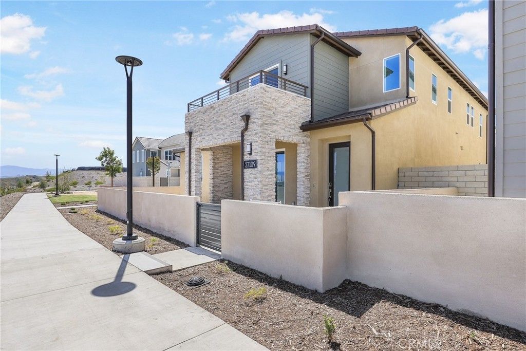 27109 Tamarack Lane, Valencia