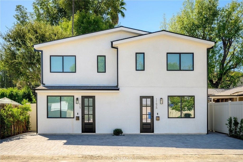 11626 Weddington Street, North Hollywood