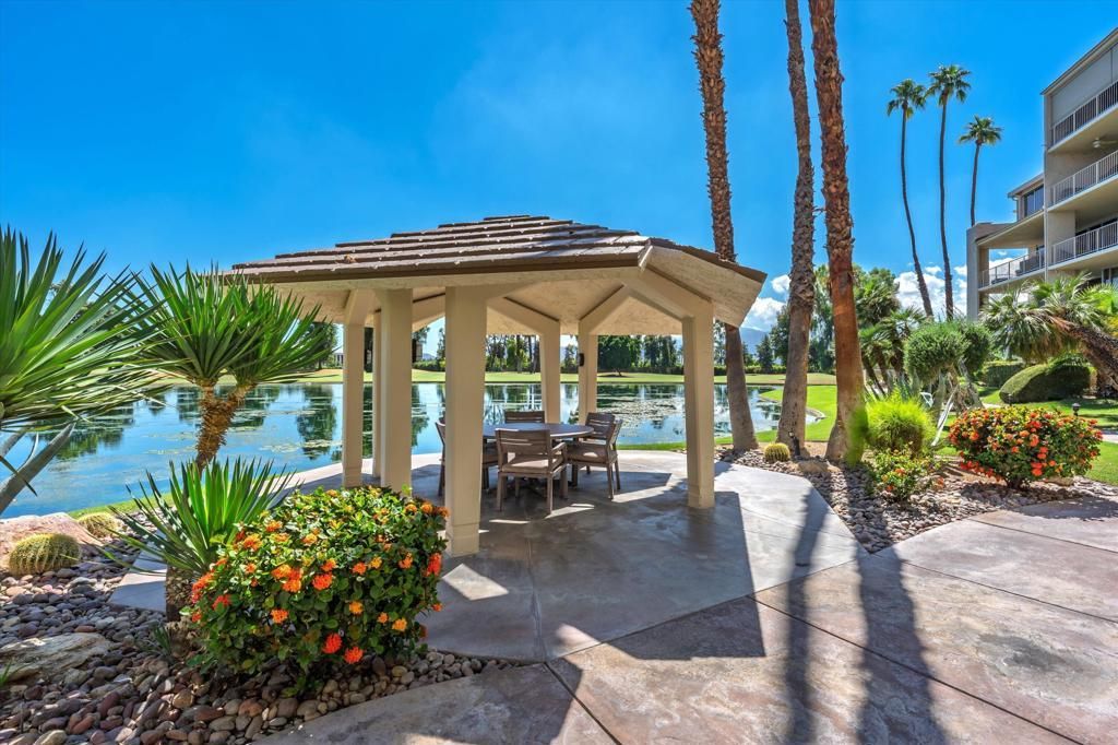 900 Island Drive # 109, Rancho Mirage
