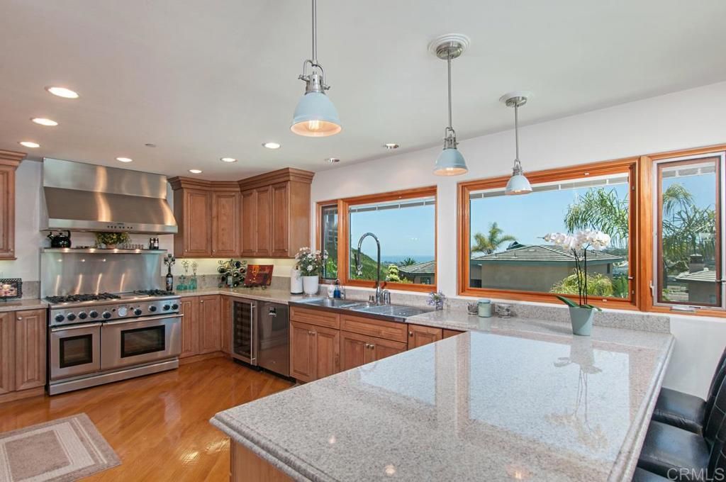 830 Highland Drive, Solana Beach
