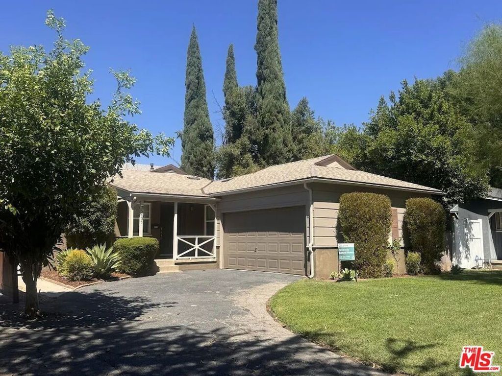 15031 Hartland Street, Van Nuys
