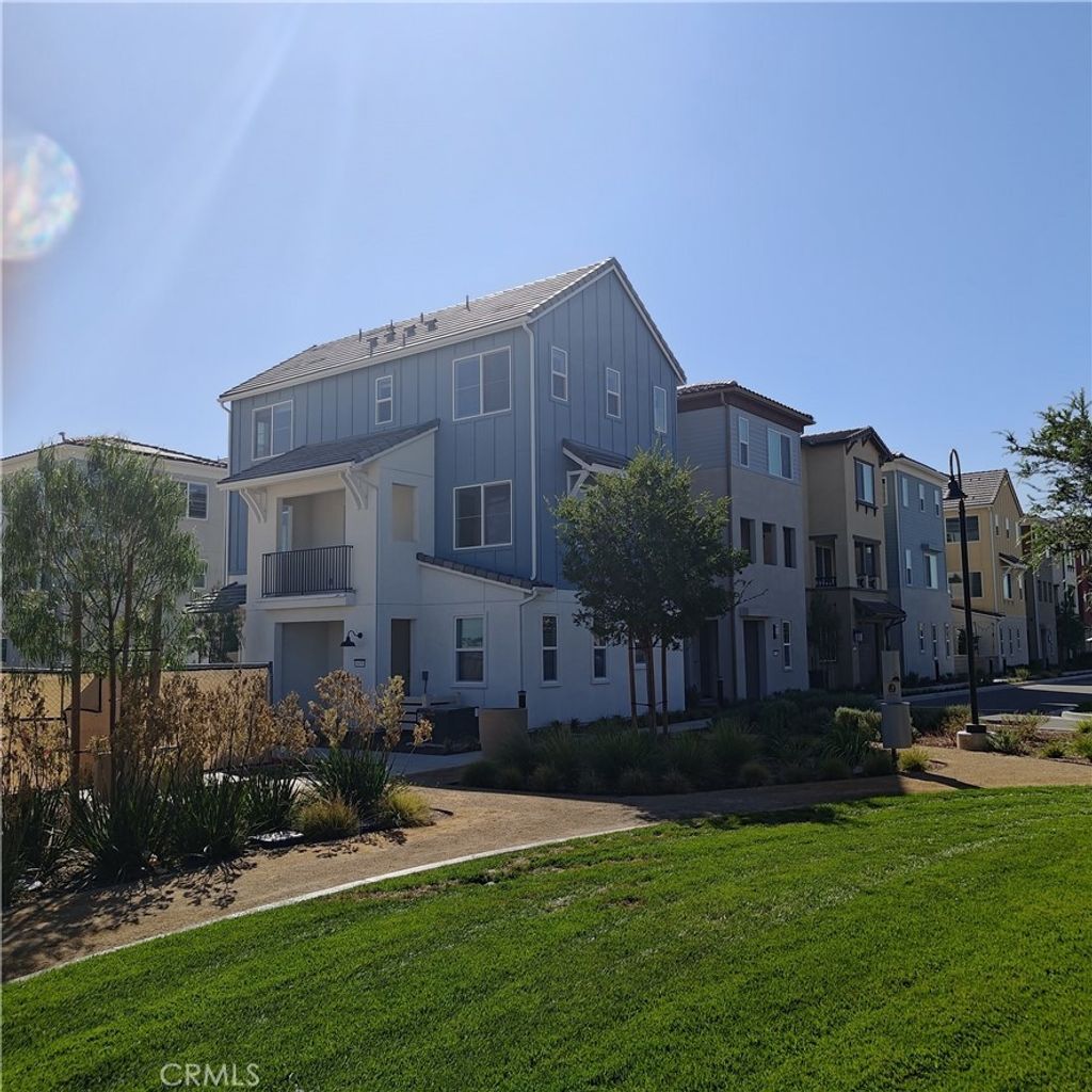 6039 Burren Way, Eastvale