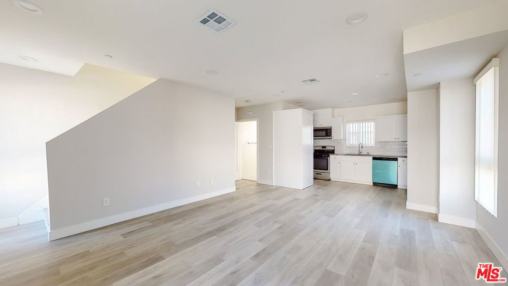 307 Rosemont Avenue # 1/2a, Los Angeles