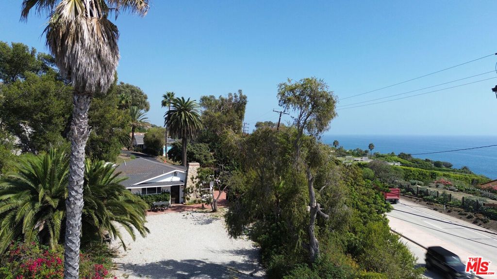 3946 Puerco Canyon Road, Malibu