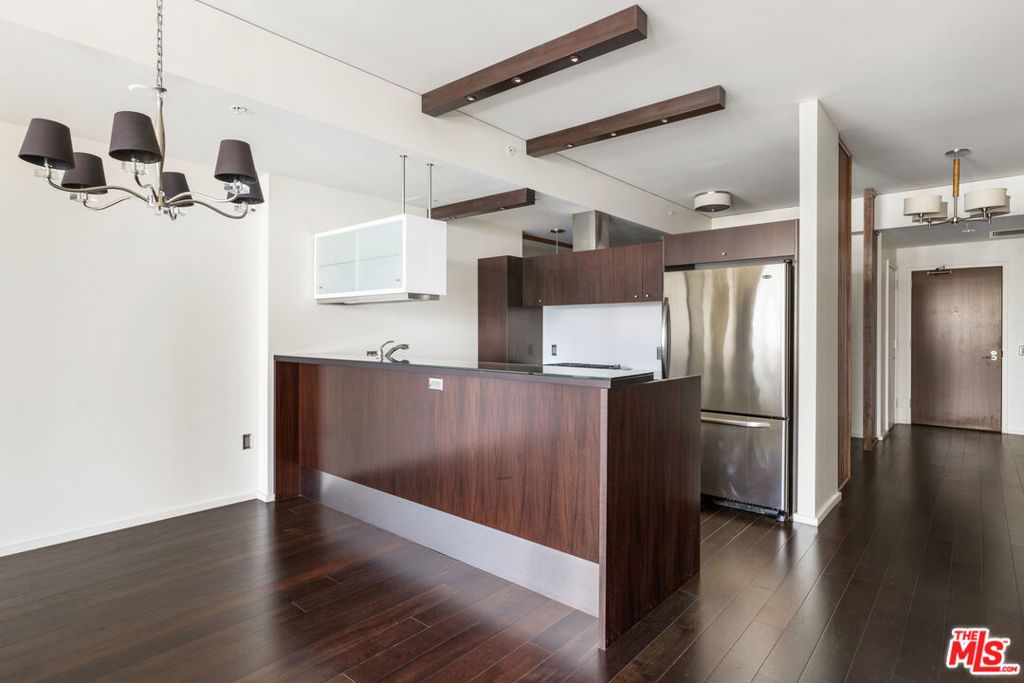 1155 S Grand Avenue # 912, Los Angeles