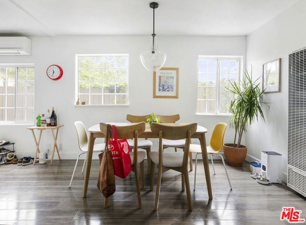 1410 Maltman Avenue, Los Angeles
