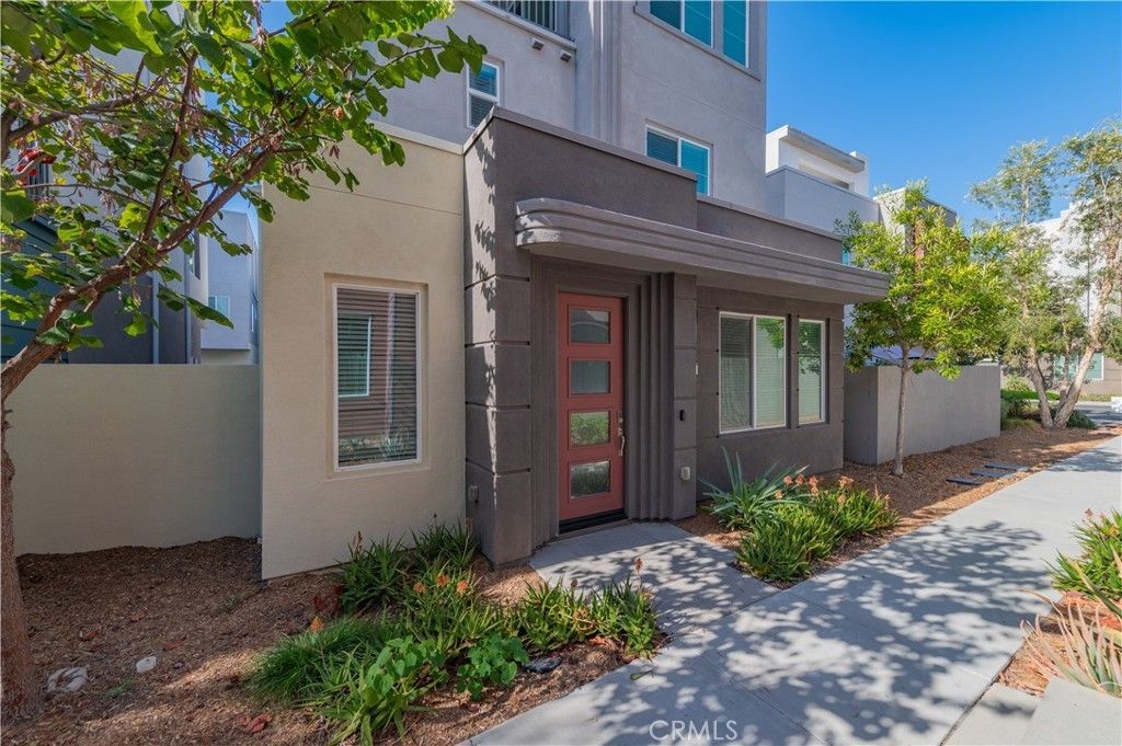 144 Allusion, Irvine