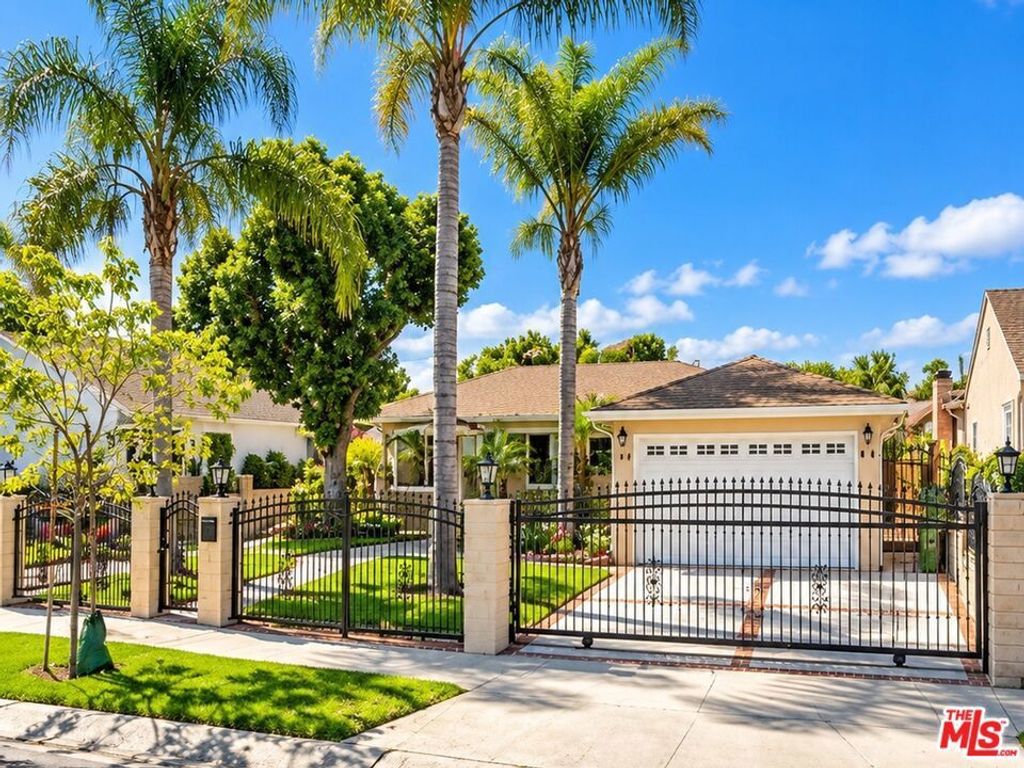 6313 Bluebell Avenue, North Hollywood