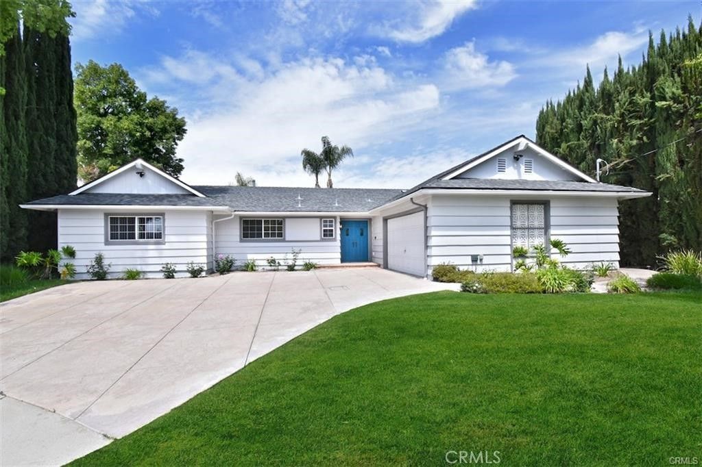 23937 Pentland Street, West Hills