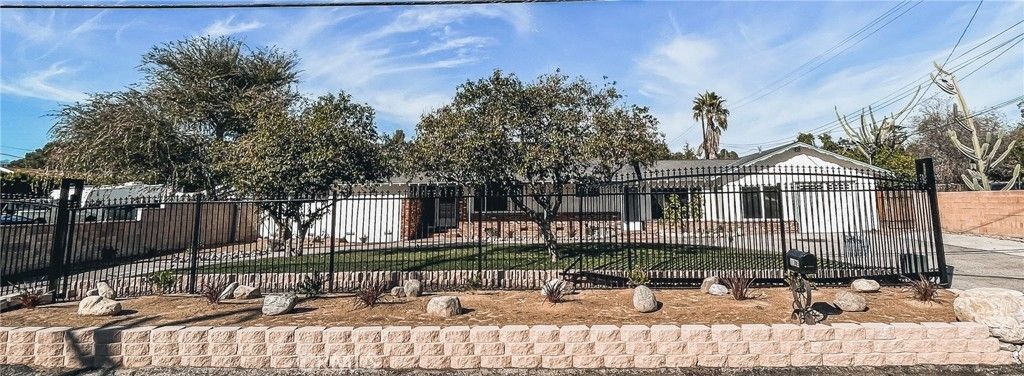 11305 Sheldon, Sun Valley
