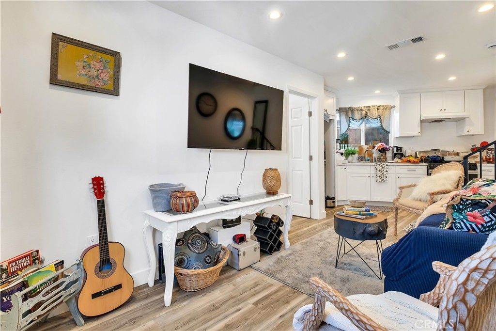 8326 Byrd Avenue, Inglewood