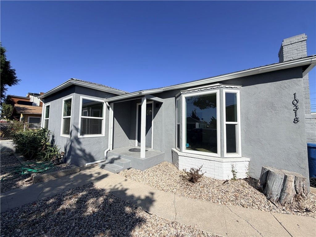 10318 Burin Avenue, Inglewood