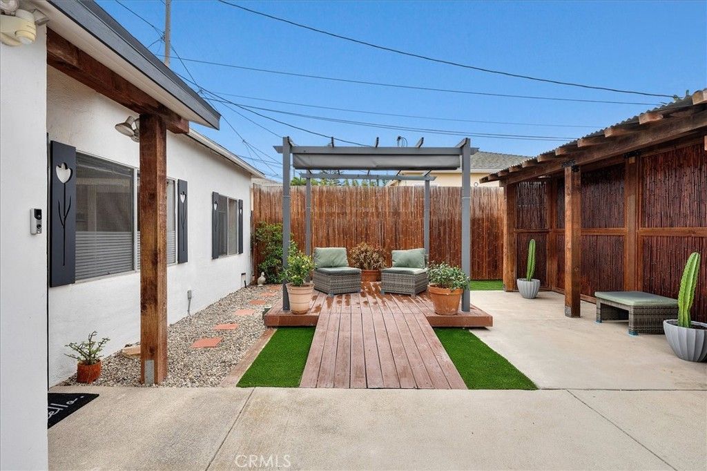 744 1/2 Flower Avenue, Venice