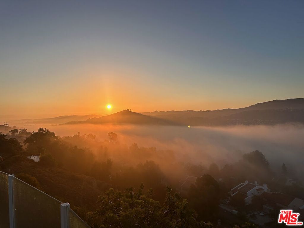 24658 Cordillera Drive, Calabasas