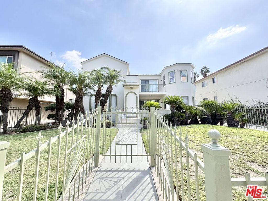 1450 S Hayworth Avenue, Los Angeles