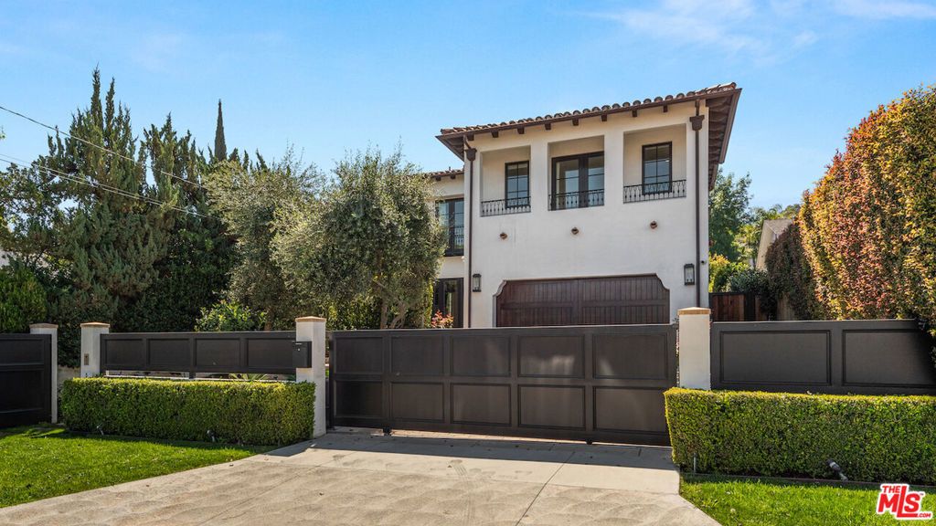 14806 Sutton Street, Sherman Oaks