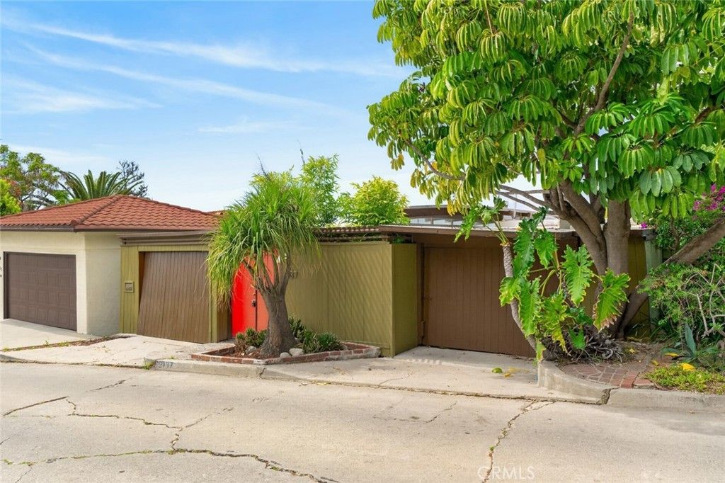 2137 Mayview, Los Angeles