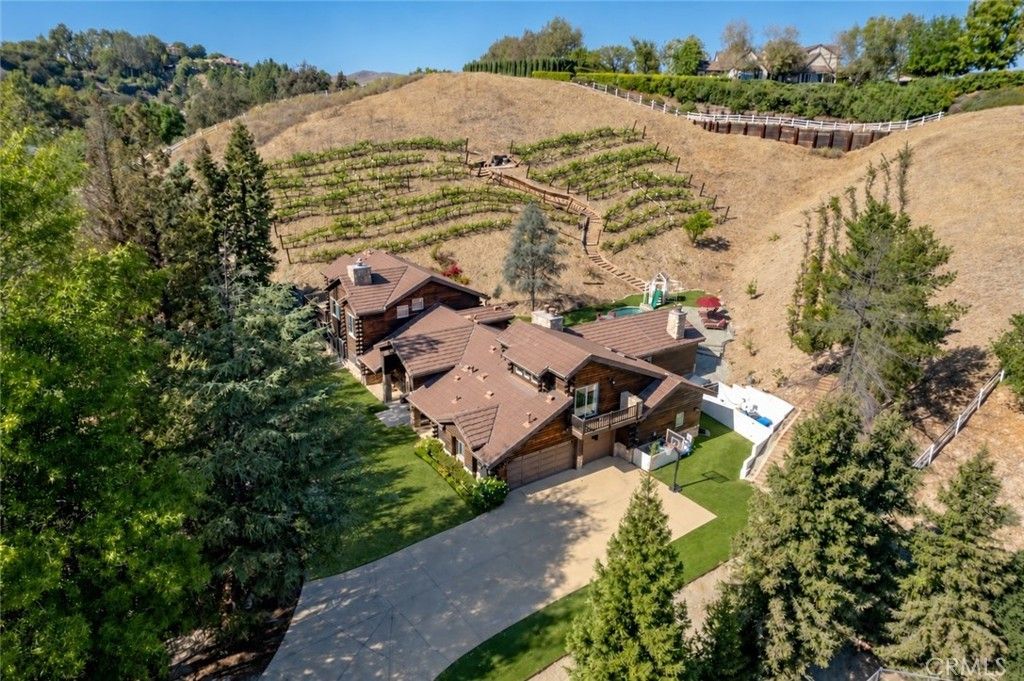 24305 Bridle Trail, Hidden Hills