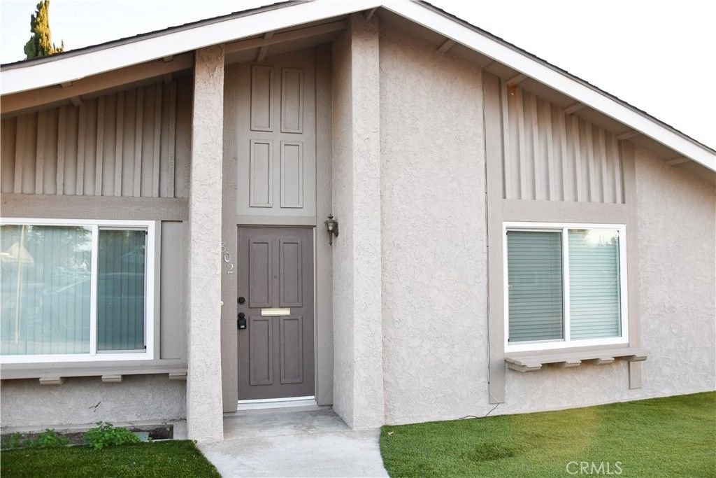 802 E La Veta, Orange