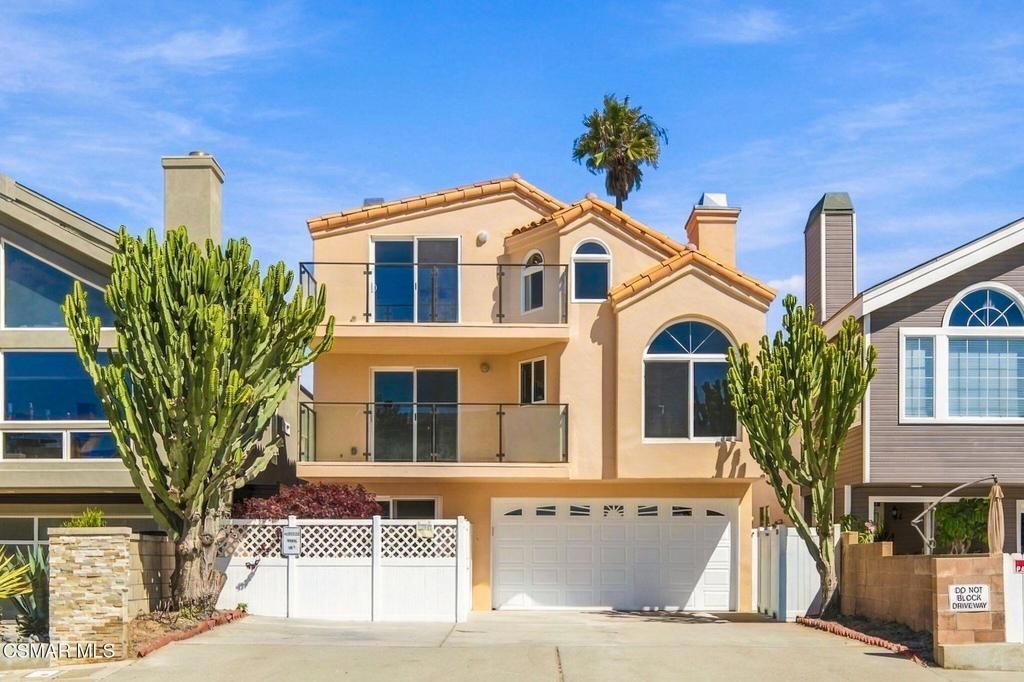 1516 Ocean Drive, Oxnard