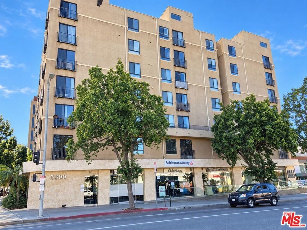 625 S Berendo Street # 201, Los Angeles