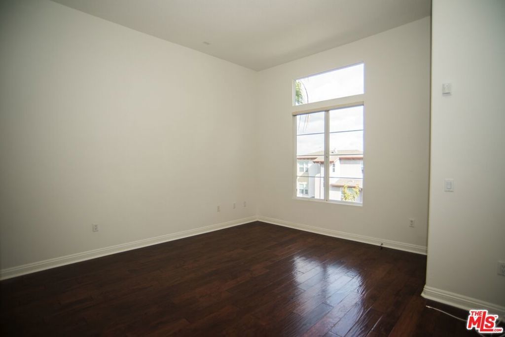 5831 Seawalk Drive # 221, Playa Vista