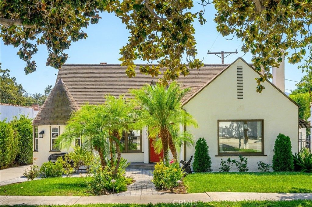 1020 Olmsted, Glendale