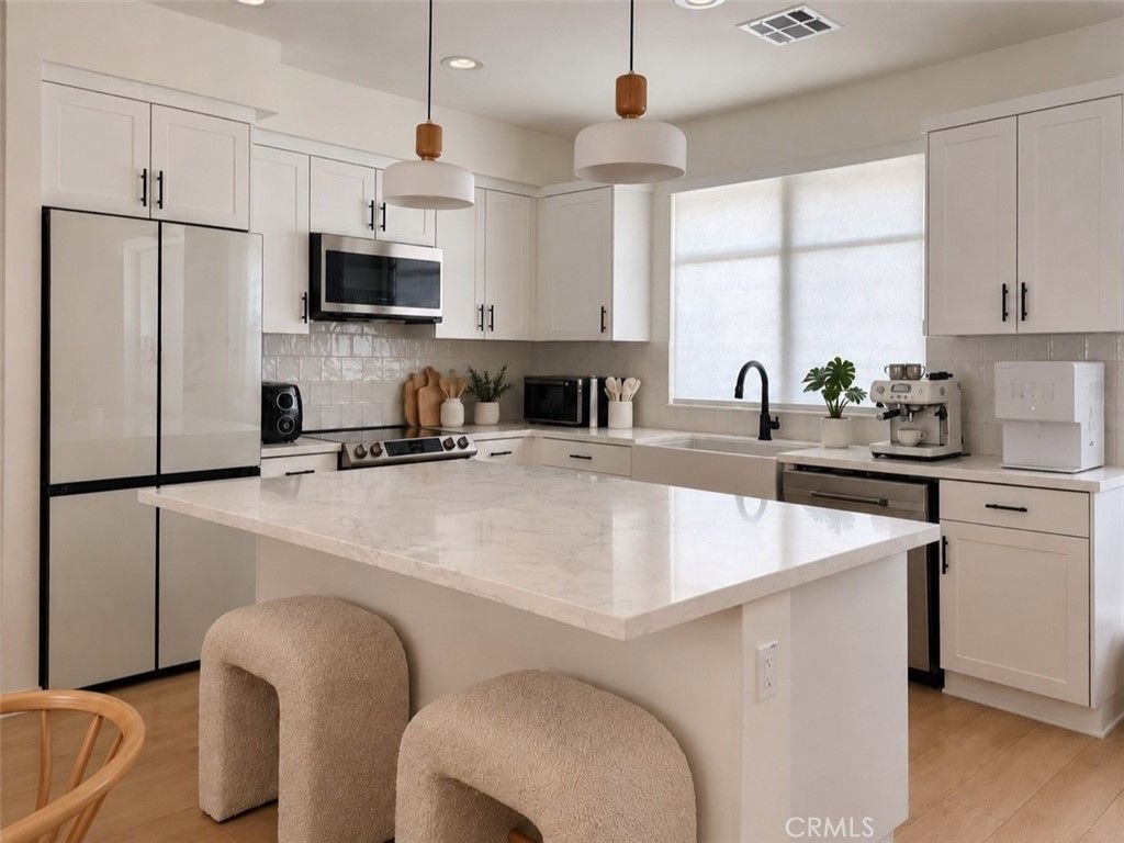 2143 Marine Walk, Gardena