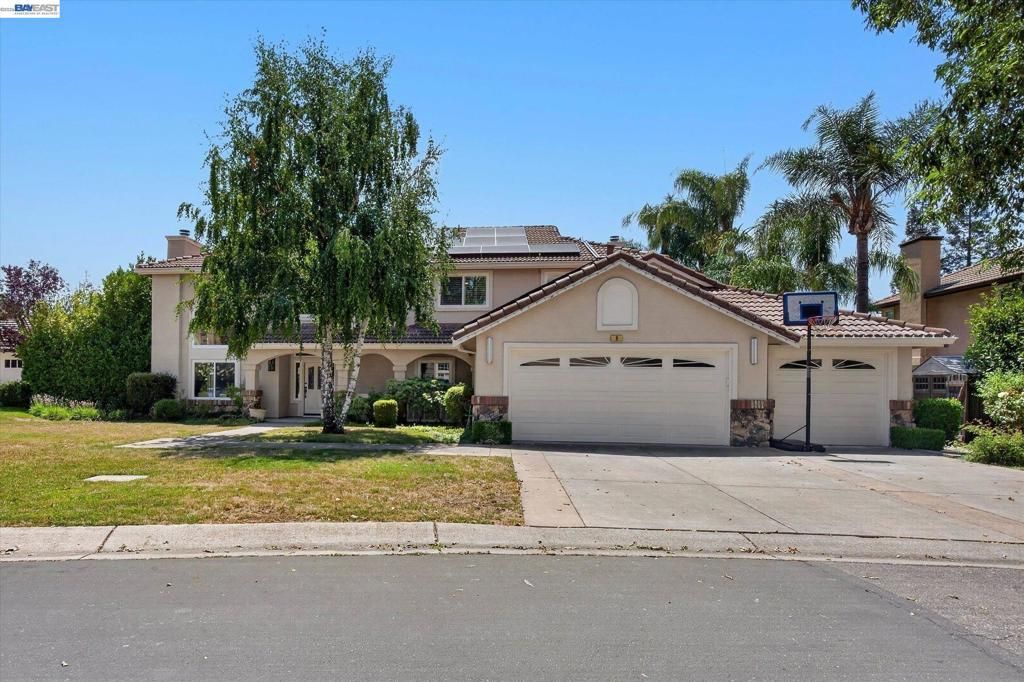 6 Courtney Ln, Danville